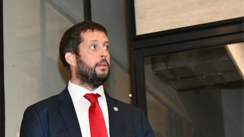 Diputado Irarrázaval tras dichos de Vivanco: “La actitud de la Corte Suprema la hace tan culpable como a las isapres de la crisis actual”