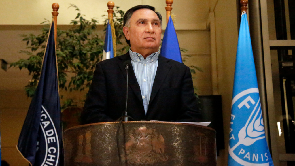 Defensa del diputado Mellado sostiene que “él no ha cometido delito criminal alguno” y reitera disculpas al Presidente Boric