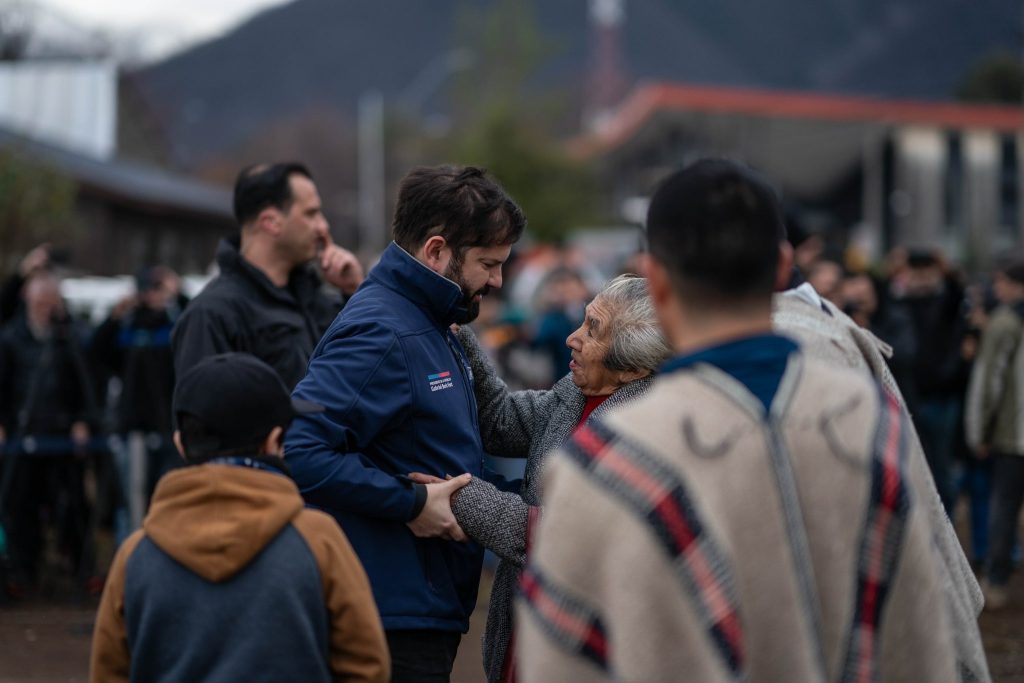 Presidente Boric tras arribar a Alto Biobío: “Trabajaremos con prontitud en el restablecimiento del agua potable y energía eléctrica”