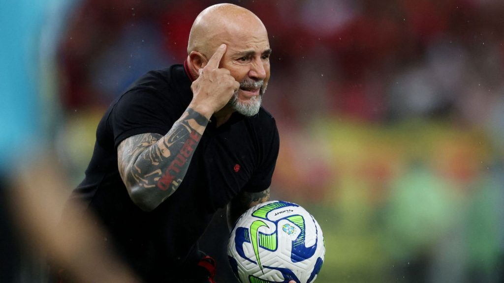 Sampaoli llena de elogios a Pulgar: “El equipo mejora cuando el balón pasa por él”