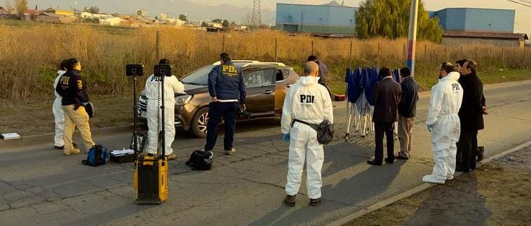 Encuentran hombre acribillado en un auto en sector de La Cruz de Rancagua: PDI investiga homicidio