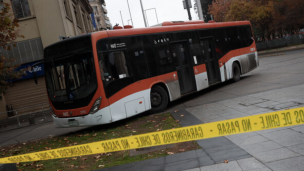 Una persona fallecida: Buses Red protagonizaron accidentes en diferentes sectores de Avenida Matta