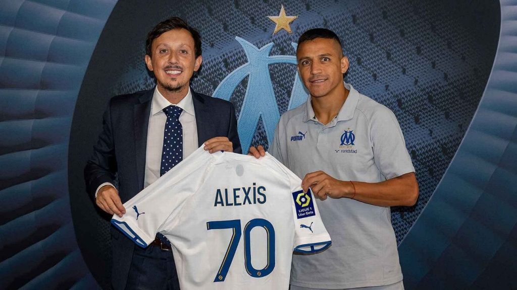 “A toda costa”: Alexis Sánchez fue portada en Francia tras su incierto futuro