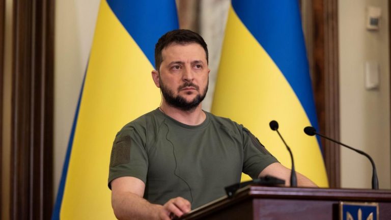 Zelenski afirma que Rusia evalúa atacar a un país de la OTAN desde Bielorrusia