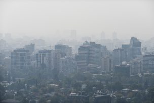 Por tercer día consecutivo: Declaran Alerta Ambiental para este lunes en la Región Metropolitana