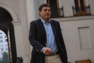 Alcalde de Zapallar fue asaltado al interior de su casa: lo golpearon y quedó en evaluación en el hospital