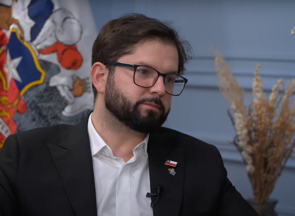 Presidente Boric por Allende: “No me gustan las idolatrías, como toda persona tiene luces y sombras”