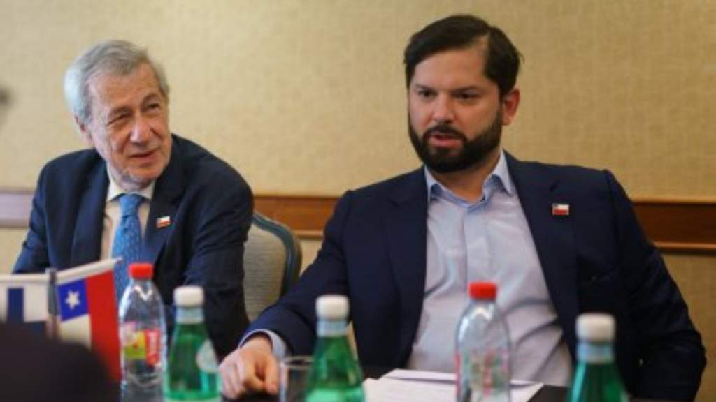 Canciller Van Klaveren y reconocimiento a Baltasar Garzón: “Es una decisión de carácter presidencial”