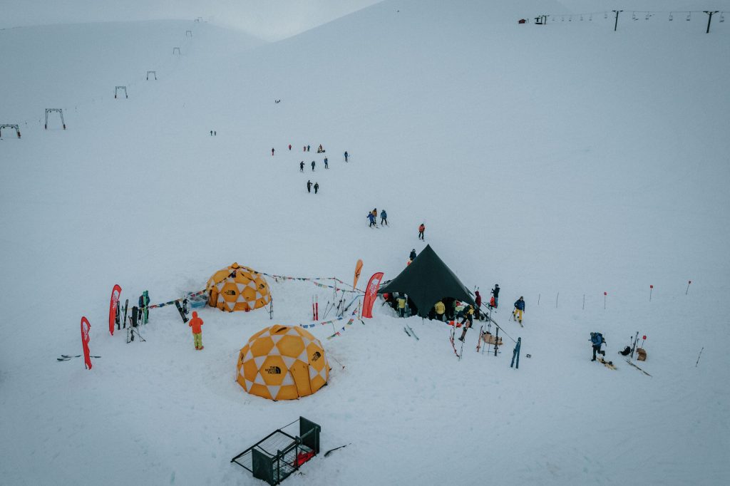 Base Camp Pillán: Un espacio para todos los amantes de la nieve a pies del Volcán Villarrica