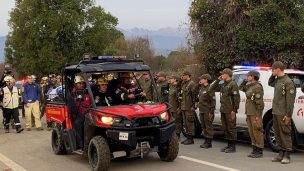 Masiva despedida a Robinson Altamirano, bombero que murió  tras intentar rescatar a adulto mayor en Linares