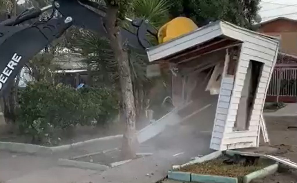 Presidente Boric y sexta demolición de mausoleo en la RM: “Seguimos recuperando el espacio público”