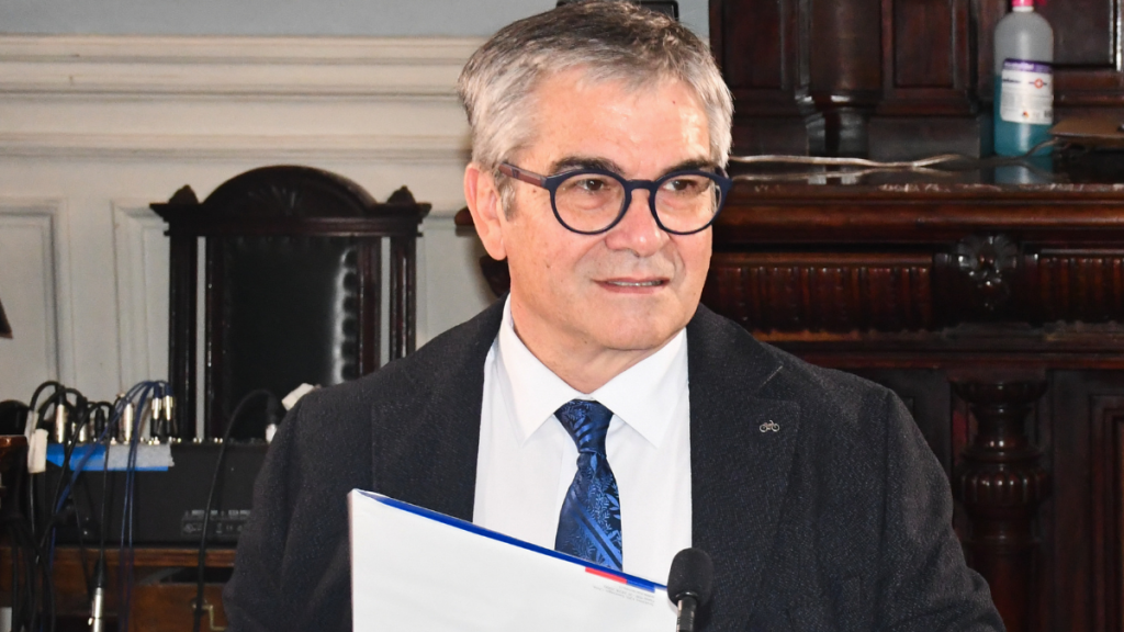 Calificación de riesgo de Fitch: Ministro Marcel valora mantención y dice que es “una señal adicional de confianza en nuestra economía”