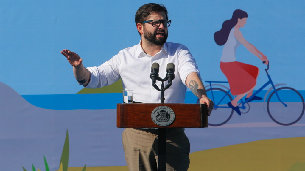 Presidente Boric critica condicionamiento de la UDI por reforma pensiones: “Eso es inaceptable”