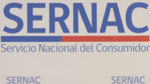 Sernac denuncia a supermercados y tiendas del retail por exigir boletas de compra a clientes a la salida