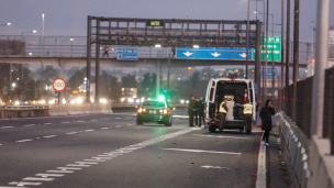 Motociclista fallece tras ser atropellado por vehículo en Vespucio Sur: Conductor que protagonizó accidente fue asaltado