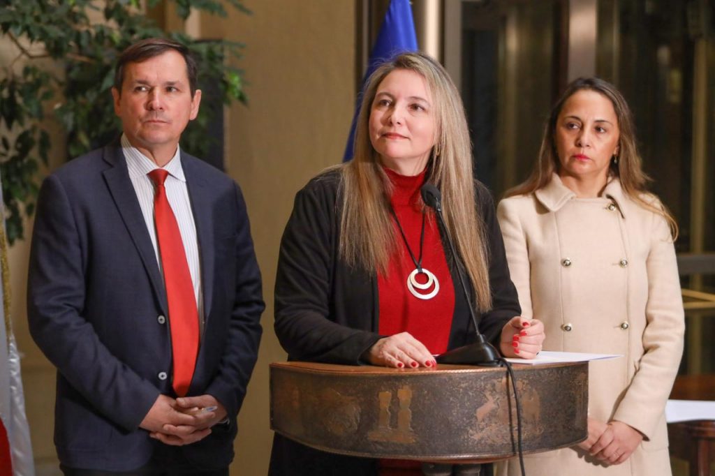 Diputada Del Real por viaje a Europa del Presidente Boric: “A mi juicio, está tratando de desviar la atención”