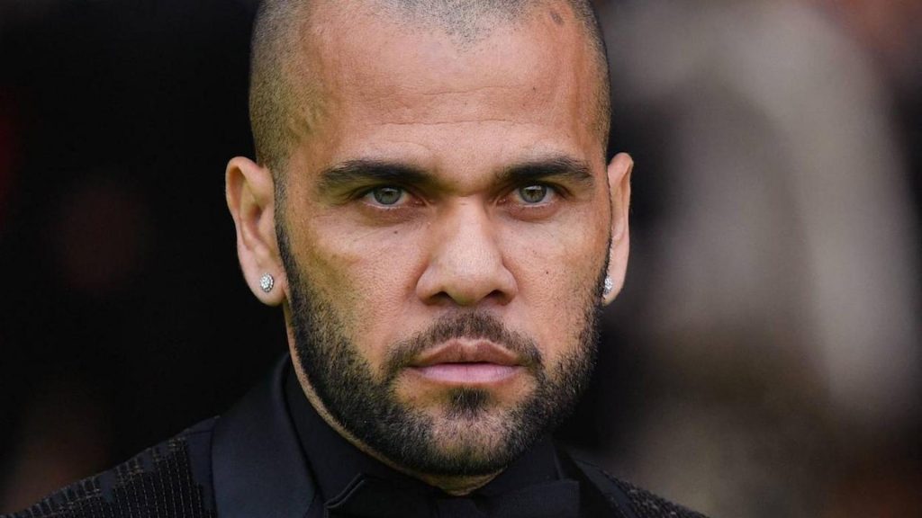 Dani Alves es procesado por agresión sexual