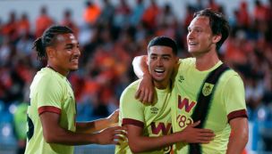 Con Vigouroux en la banca, el Burnley sorprendió al Benfica como visita