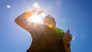 Mujer muere tras beber demasiada agua