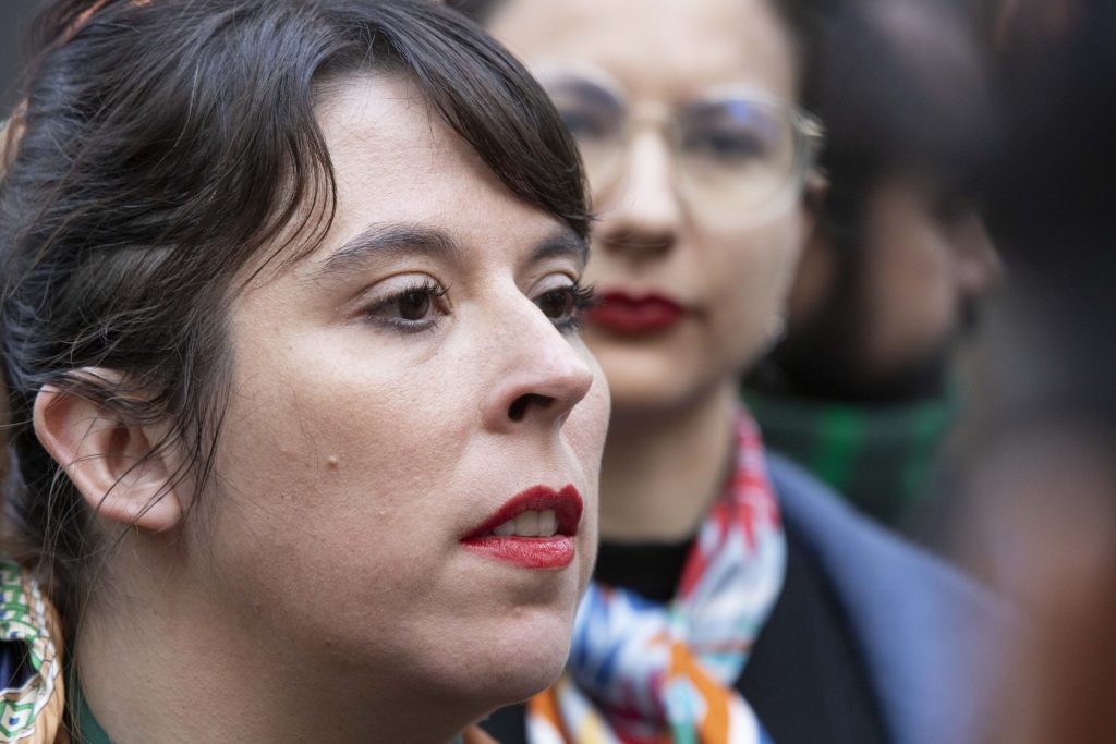 Martínez dice “no compartir el criterio” de Winter que calificó como “antipobre” la multa por el voto obligatorio