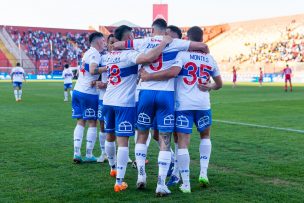 Universidad Católica vuelve a sonreír y logra la primera victoria en la era Núñez