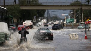 Multa por mojar a peatones: ¿Cuánto es el monto?