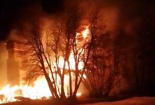 Queman casa de veraneo en Lonquimay en nuevo atentado incendiario en la Región de La Araucanía