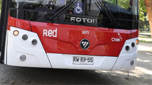 Estación Central: Hombre muere apuñalado al interior de una micro del sistema RED tras intentar detener un asalto