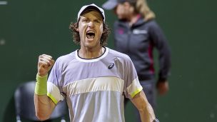 Con Tsitsipas en la mira: Nico Jarry avanza a los cuartos de final del ATP de Los Cabos