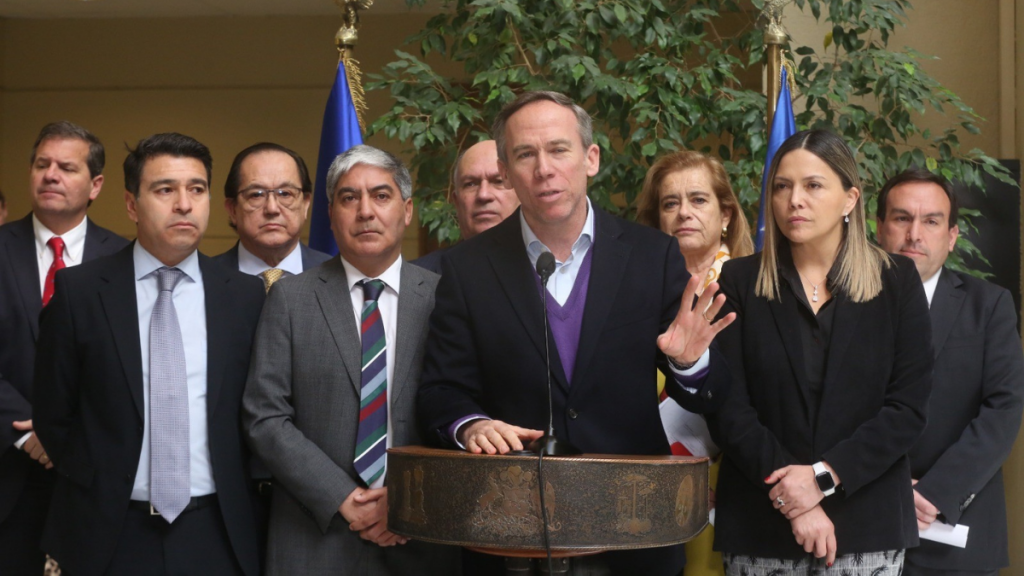 Diputados UDI y posible veto a ley de usurpaciones: “Se ponen del lado de los terroristas y no de los legítimos propietarios”