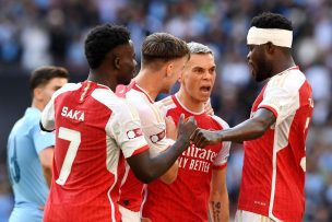 Arsenal lo empata sobre el final y se queda con la Community Shield en los penales