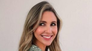 Periodista Claudia Salas fue acosada en su propio hogar: le enviaron insólitos regalos