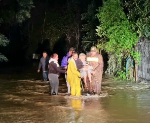 Carabineros evacuó a persona de la tercera edad en San Vicente