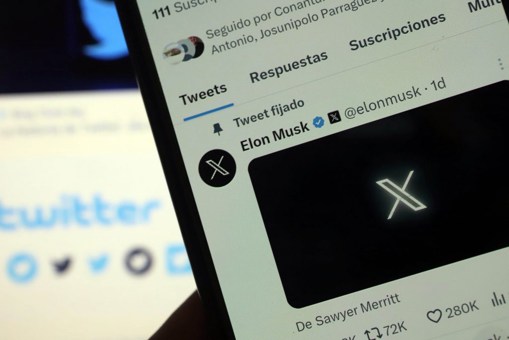 Elon Musk planea implementar un “pequeño pago mensual” para todos los usuarios en X, anterior Twitter