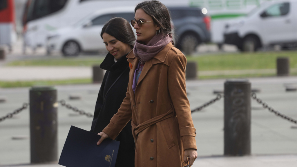 Diputados UDI emplazan a Vallejo tras criticar declaración del Senado: “No puede ser vocera del Gobierno y del PC al mismo tiempo”