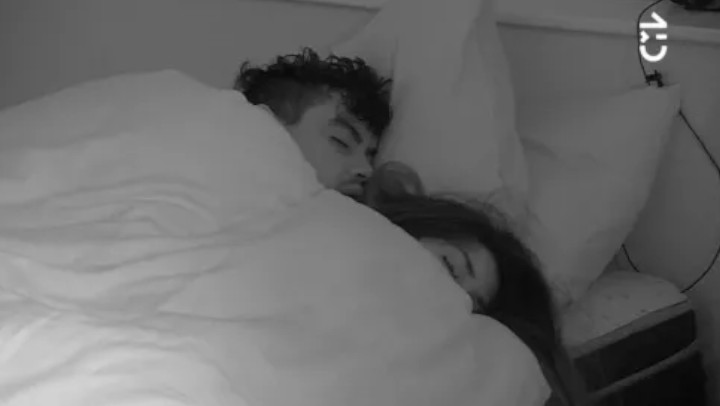 “De ahí a tocarme durmiendo…”: Scarlette de Gran Hermano lanza grave acusación contra compañero