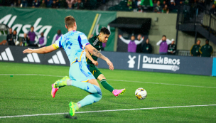 Duelo de chilenos: Felipe Mora y Diego Rubio anotan en guerra de goles en la MLS