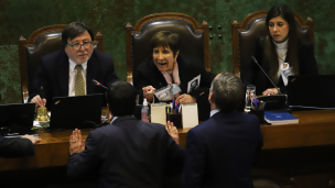 Flores critica al presidente de la Cámara tras incidentes en el homenaje a Allende: 