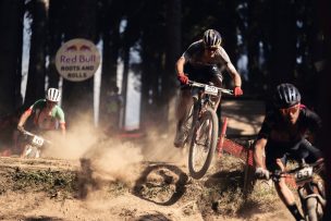 Martín Vidaurre logró sortear el circuito de Francia y se prepara para las últimas fechas de la UCI