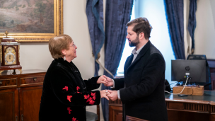 Boric viaja a la ONU y alista apoyo a candidatura de Bachelet a secretaria general