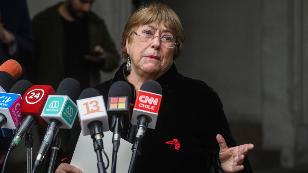 Michelle Bachelet: “Encuentro que está más bien tóxico el ambiente político y eso no nos hace bien”
