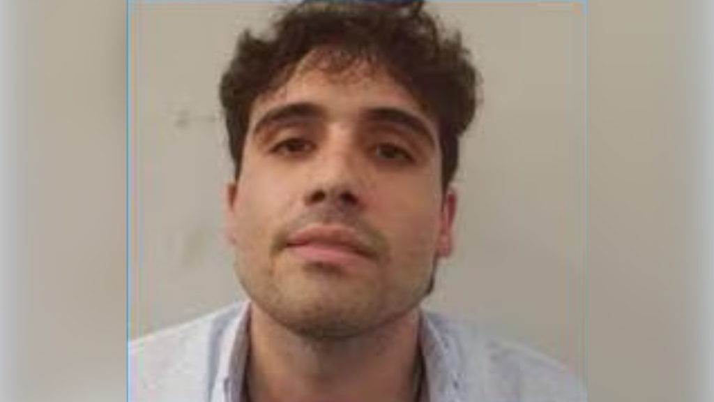 Ovidio Guzmán, hijo de “El Chapo” Guzmán, es extraditado a EE.UU. para ser juzgado por narcotráfico