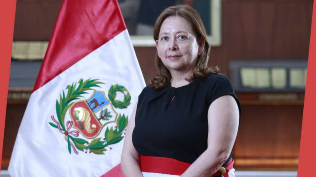 Perú: Renuncia la ministra de Educación tras criticar ley sobre el retorno de docentes cesados por no aprobar una evaluación