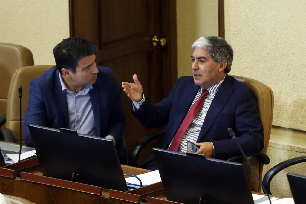 Diputados UDI acusan al Gobierno de “descuidar” la inversión y de solo preocuparse por “apitutar a sus amigos” tras nueva alza del desempleo