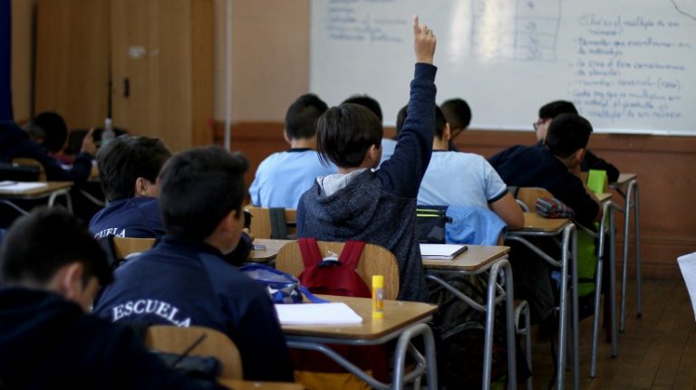 Admisión escolar: colegios utilizan lentes 3D para realizar recorridos virtuales