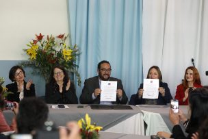 Los 80 nuevos Liceos Bicentenario inician firma de convenios con el Mineduc para ingresar a la red