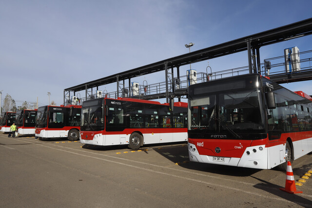 Por obras en avenida Recoleta habrán desvíos de buses del sistema RED