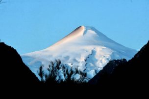 Bajan a Alerta Amarilla situación en el volcán Villarrica