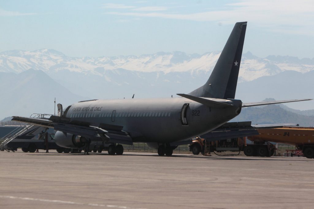 Aterrizó en Chile quinto vuelo humanitario desde Israel con 47 pasajeros: apoyó retorno de ciudadanos extranjeros