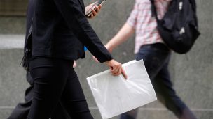 La iniciativa que transparenta las remuneraciones en ofertas laborales: ¿En qué consiste?